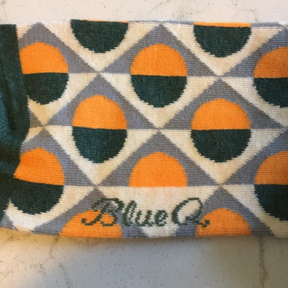 NWT Men’s “I Love an Easy Challenge” Socks - Picture 6 of 6